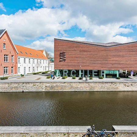 Charming Place Along The Canals In Bruges Apartment Bagian luar foto